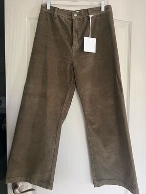 Corduroy Wide-Leg Pants in Olive Brown - Pia